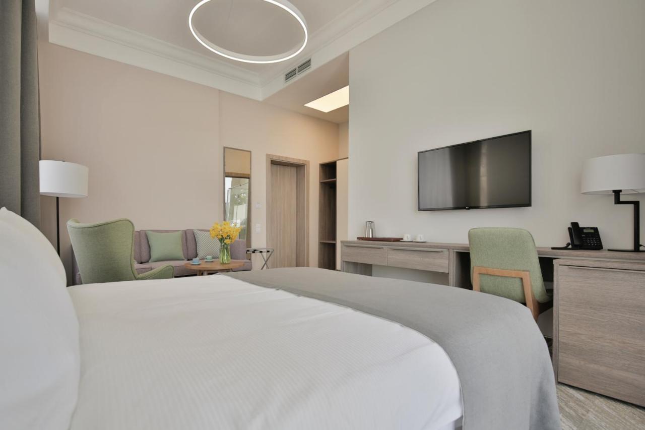 Garden Resort Гагра Экстерьер фото
